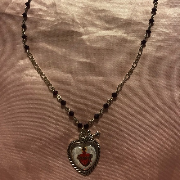 Flaming heart necklace with a cross charm - Picture 5 of 12
